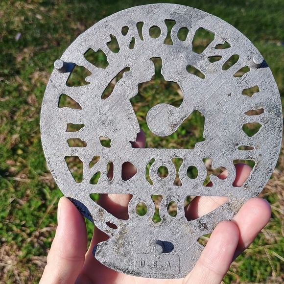 VTG cast iron Americana folk art style trivet, Americana kitchen - Picture 3 of 7